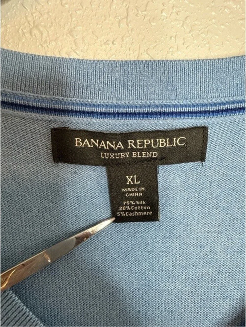 Banana Republic Luxury Blend Men's Silk Cashmere Cotton V-Neck Sweater Blue XL